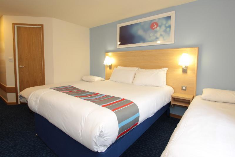 Travelodge Inverness Fairways Exterior photo